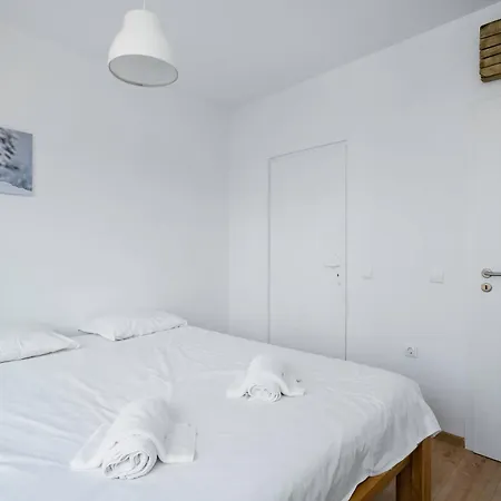 アパート Bright And Cozy 1bd Desk By Flat Mаnаger ソフィア